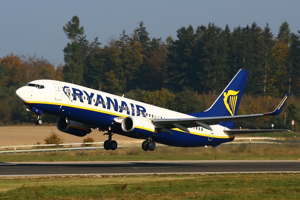 Ryanair (1)