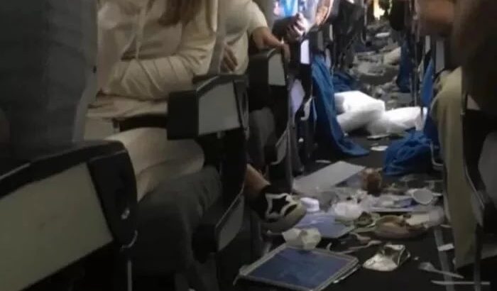 Panic At Least 12 Injured By Turbulence On Flight Between 700x410